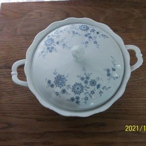 Gorgeous Christina Porcelain  Lelfmann Welden Serving Dish. Germany